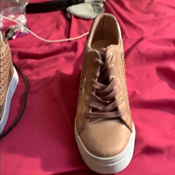 Women’s Pink Lace Up Guess Shoes - Picture 2 of 3